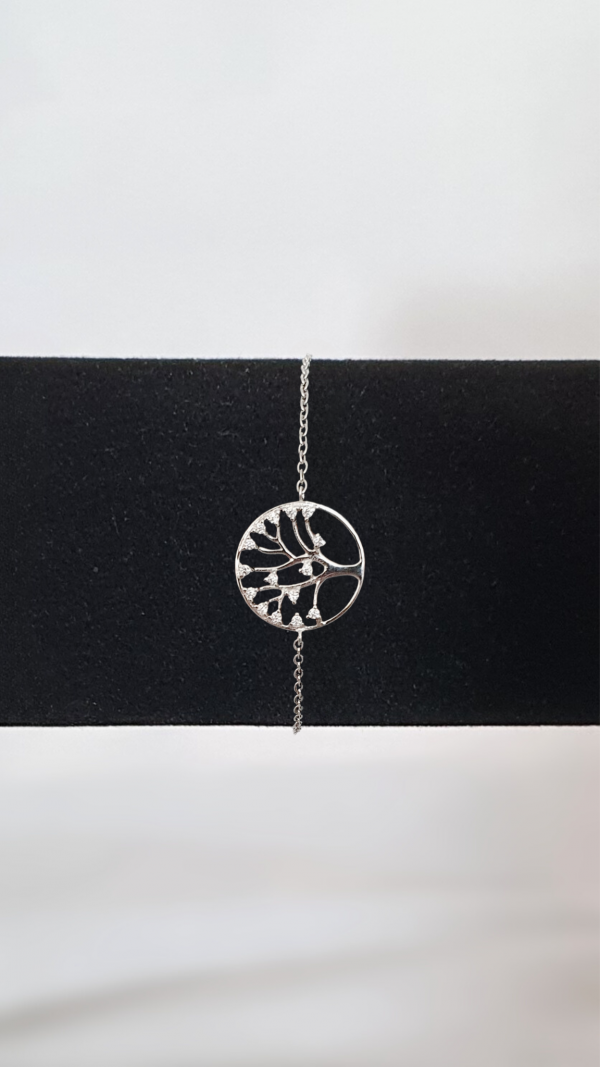 Bracelet en argent rhodié 925 millièmes d’un arbre de vie bordée de strass présentoir